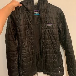 Woman's Patagonia Puff jacket